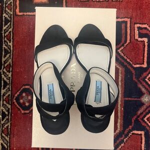 Prada strappy kitten heel - black suede - sz 5